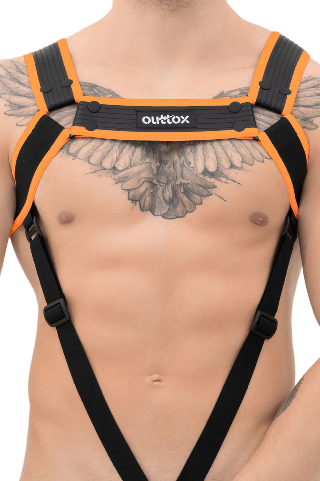 Outtox. Arnés corporal con broches. Negro y naranja.