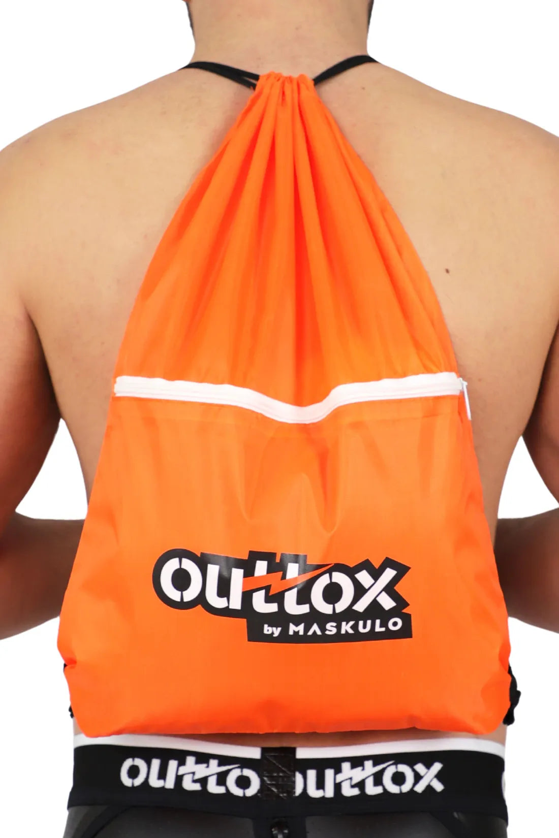 Outtox. Saco com cordão. Laranja