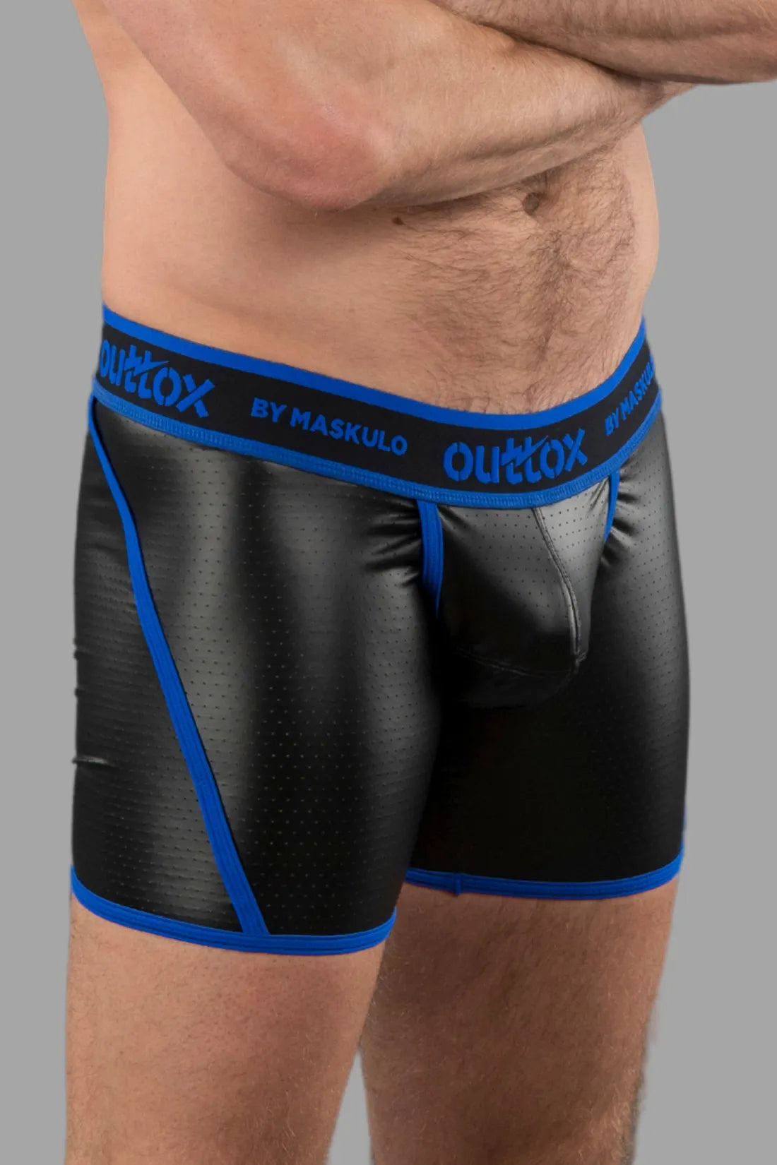 Outtox. Shorts traseiros abertos com tapa-sexo de pressão. Azul