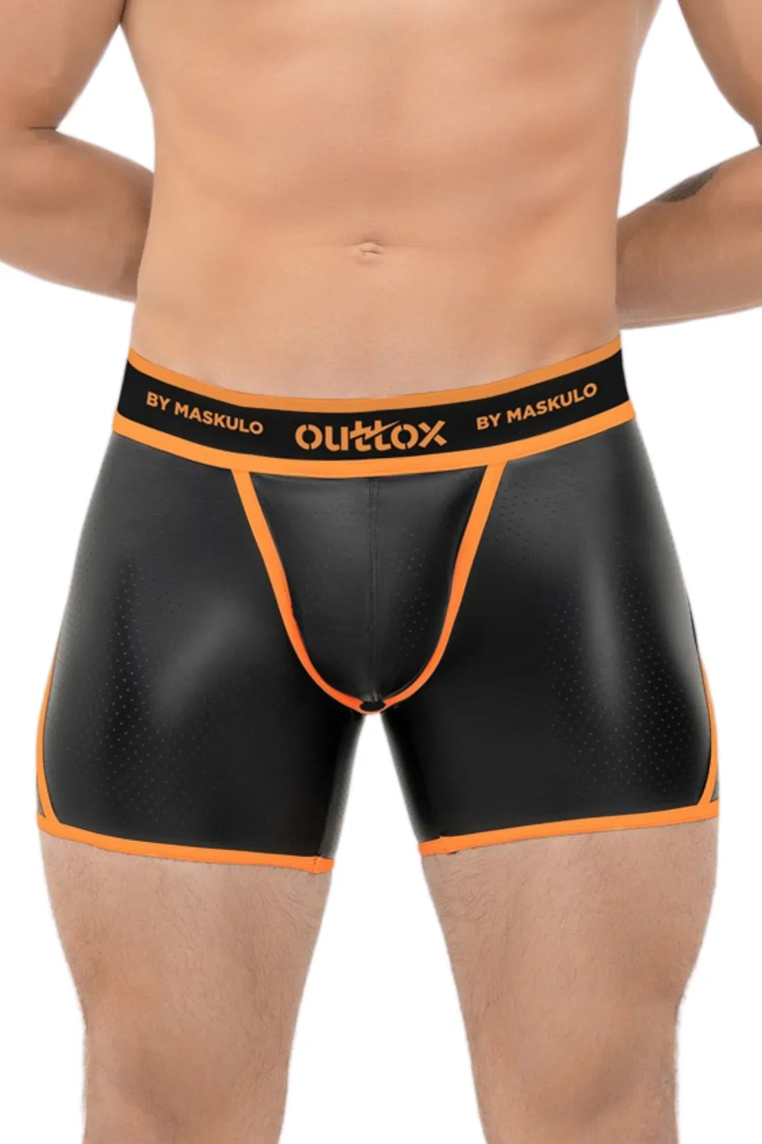 Outtox. Shorts traseiro aberto com braguilha de pressão. Preto e laranja