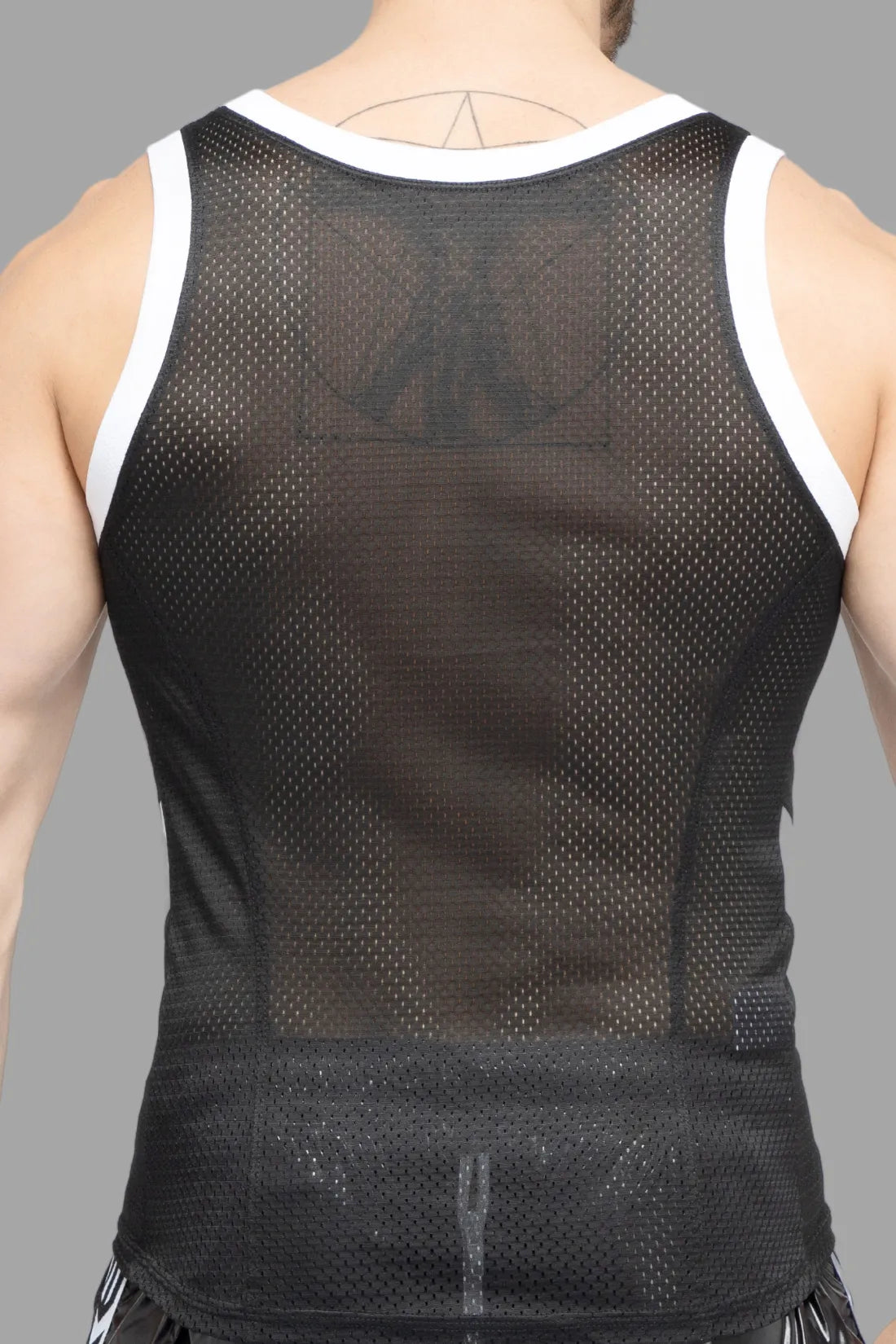 Skulla. Mesh Tank Top. Black & White