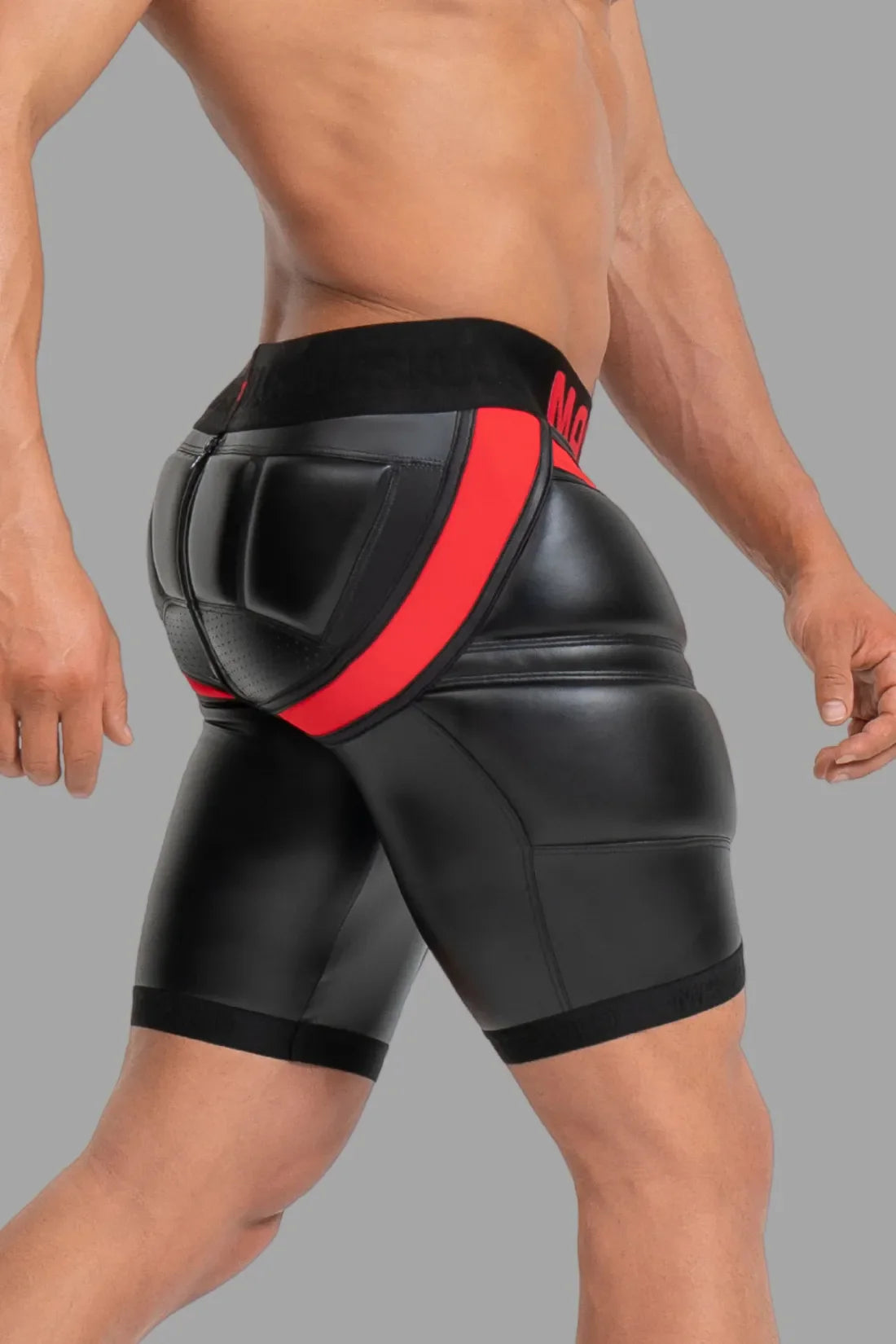 Pantalones cortos de ciclismo 'Big Bulge' en negro y rojo