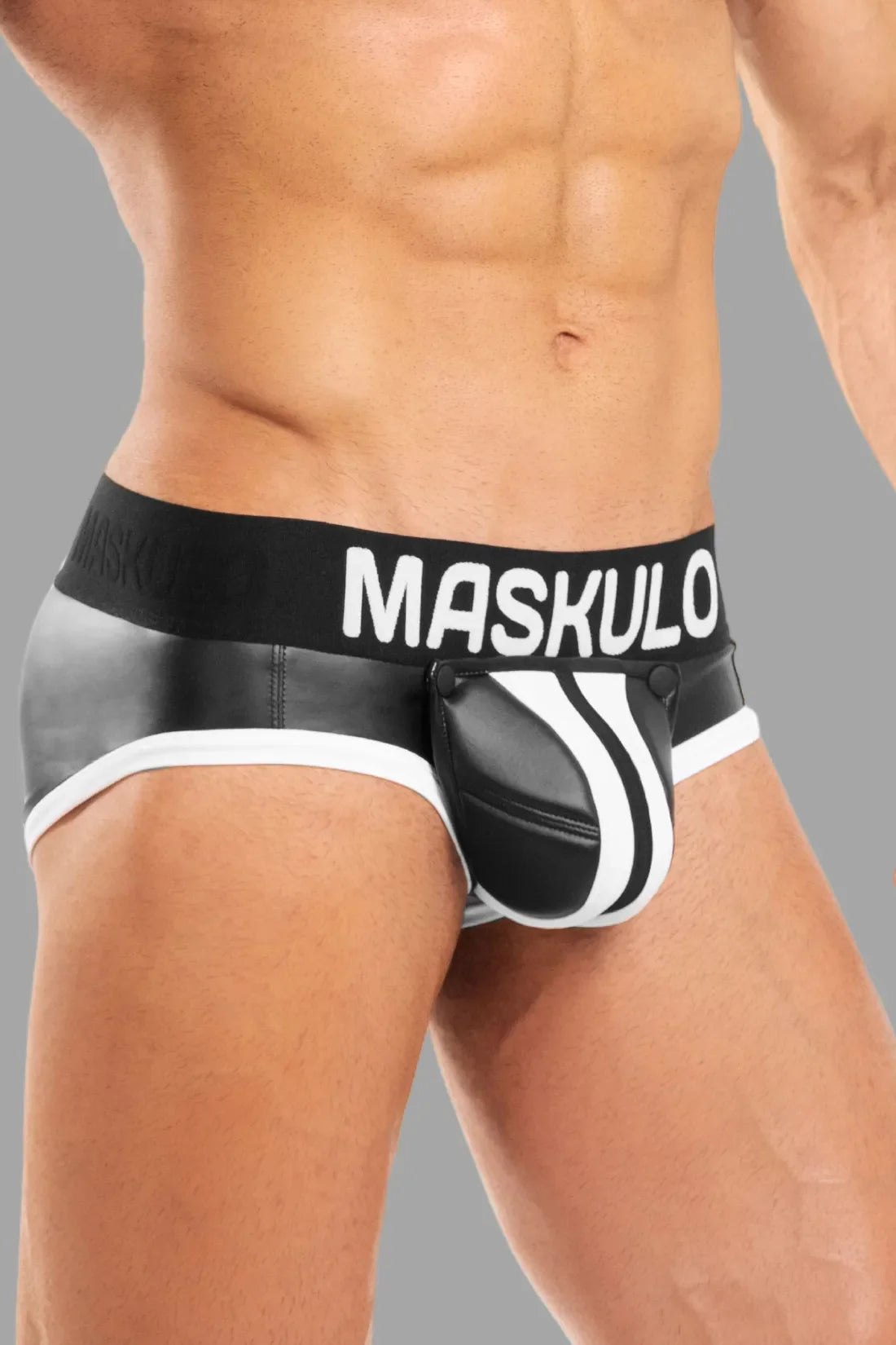 Basic Briefs with Pouch Snap. Black & White