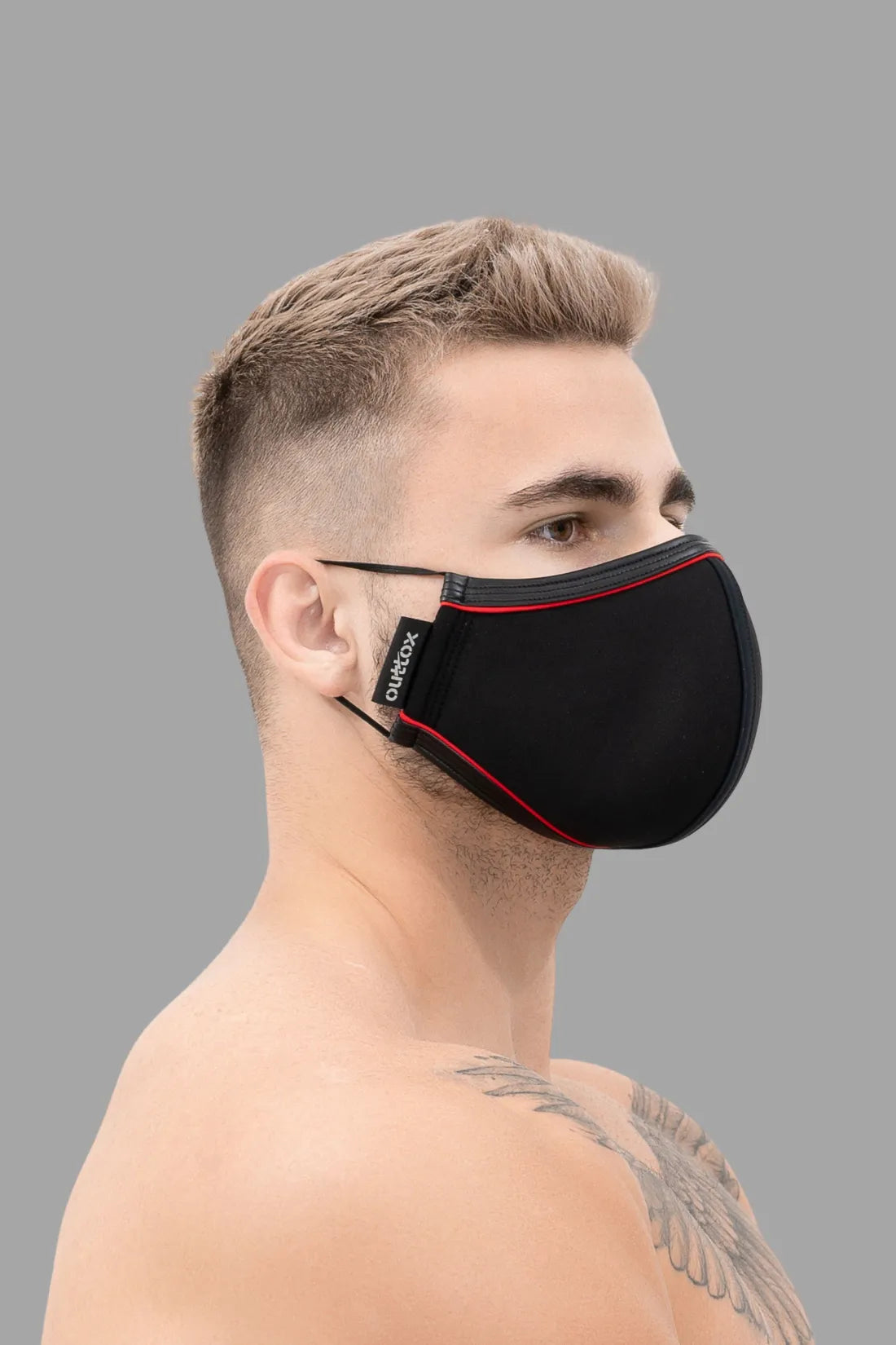 Outtox. Everyday Mask. Black & White