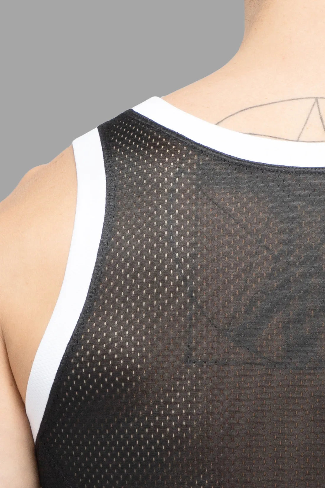 Skulla. Mesh Tank Top. Black & White