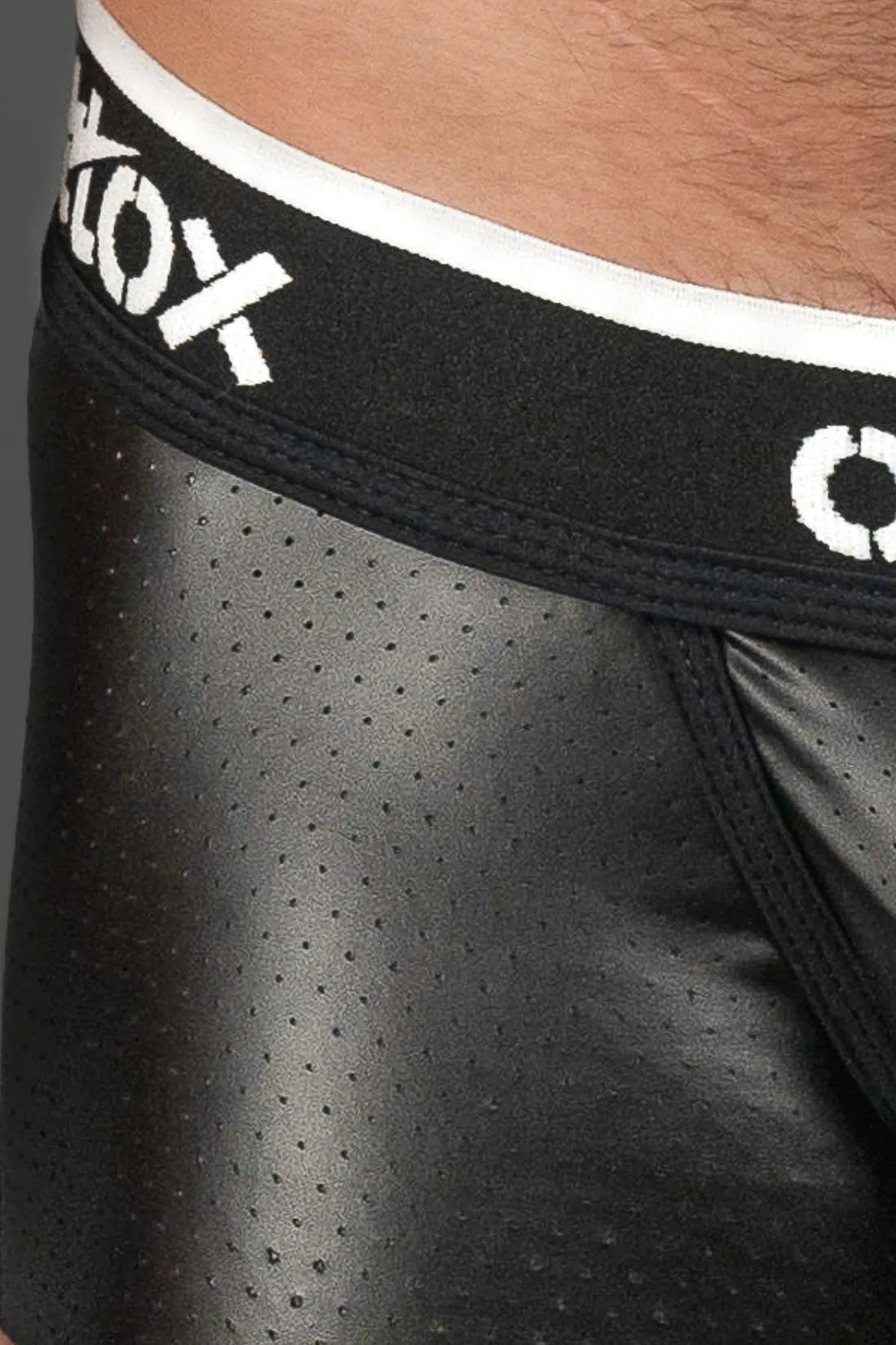 Outtox. Leggings traseiras com zíper e tapa-sexo de pressão. Preto