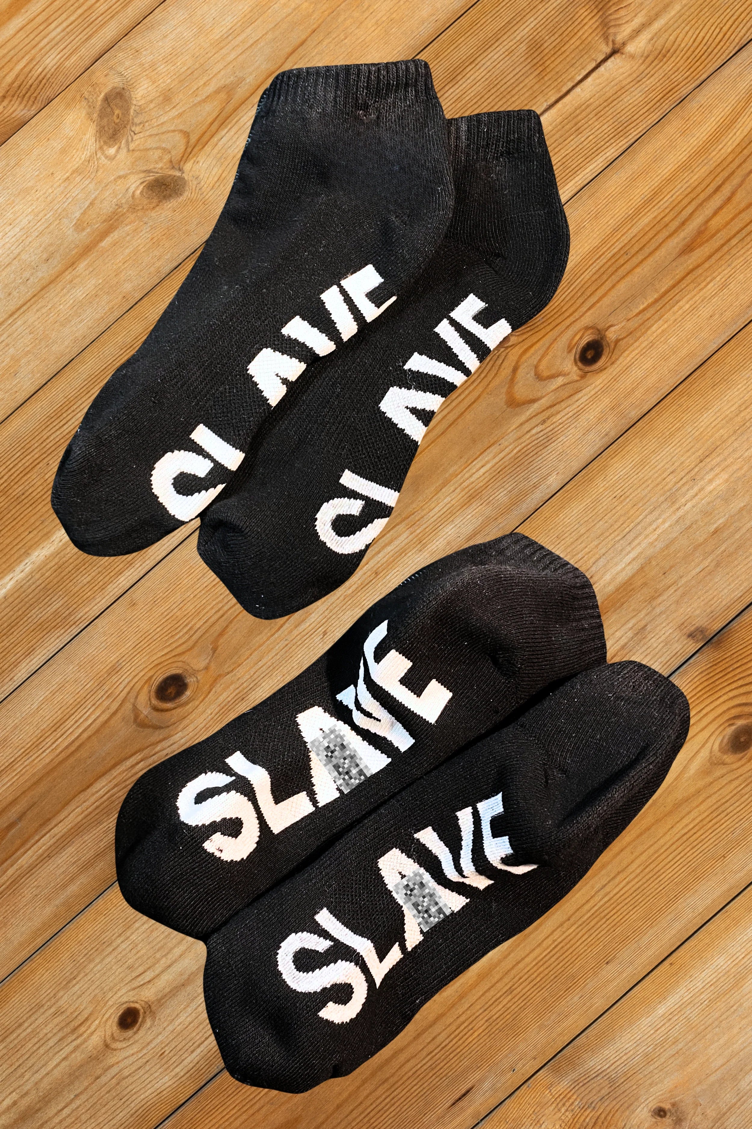 &quot;SLAVE&quot; Ankle Socks. Black + White