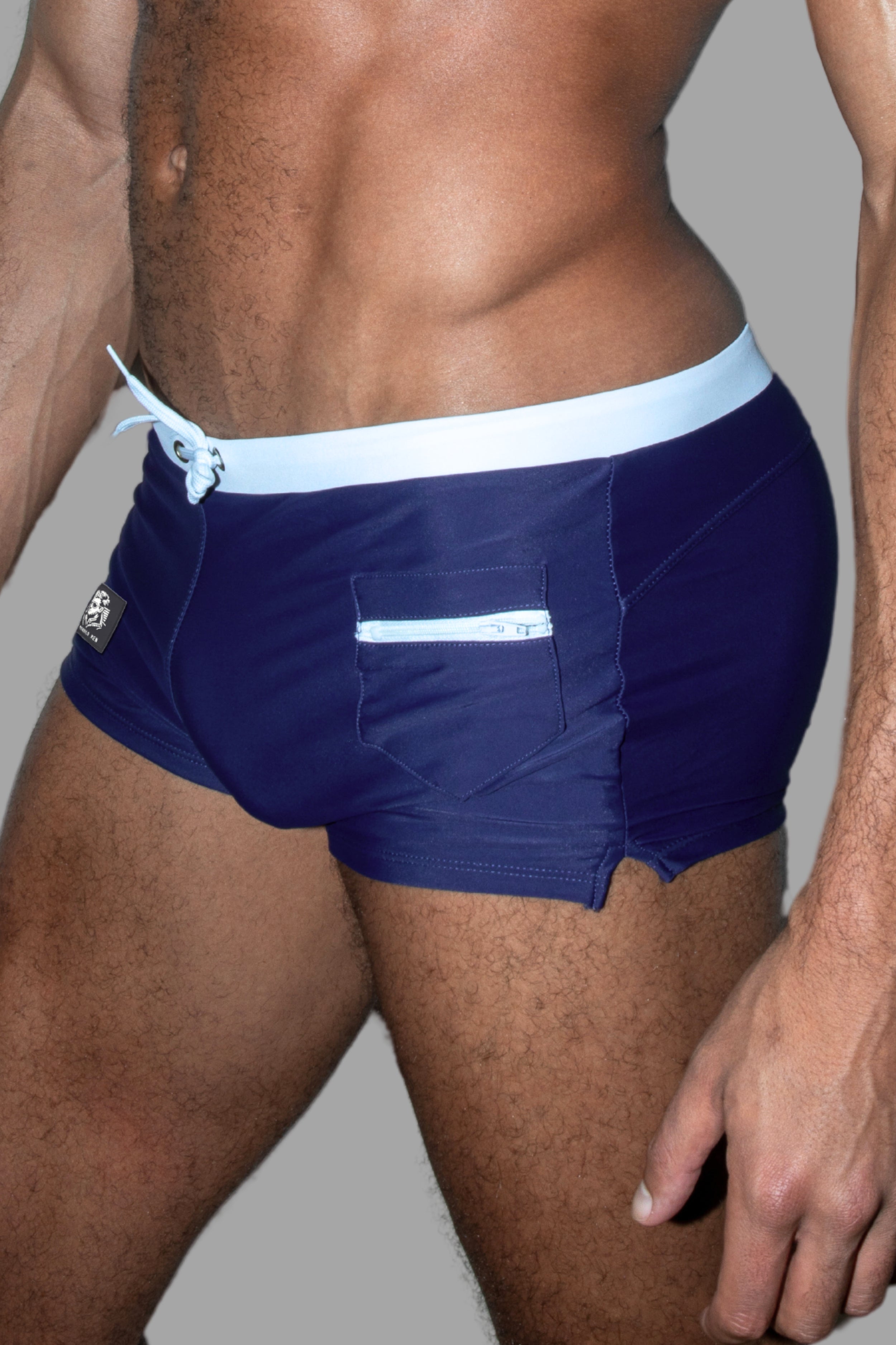 Evan Chase. Club Shorts met Zak. Blauw + Wit