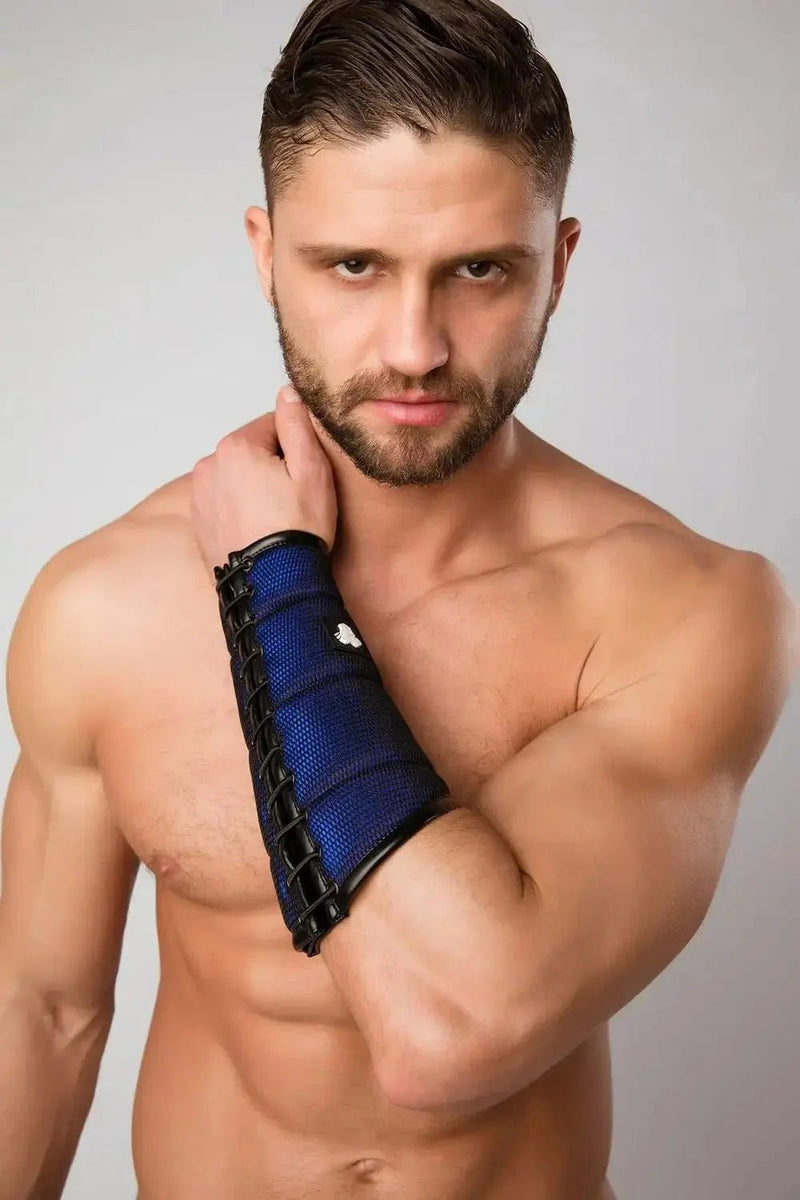 Armored. Color - Under. Forearm Guard Wallet (1 pc). Blue Royal - MAC136-Y1 - Maskulo US NY FL