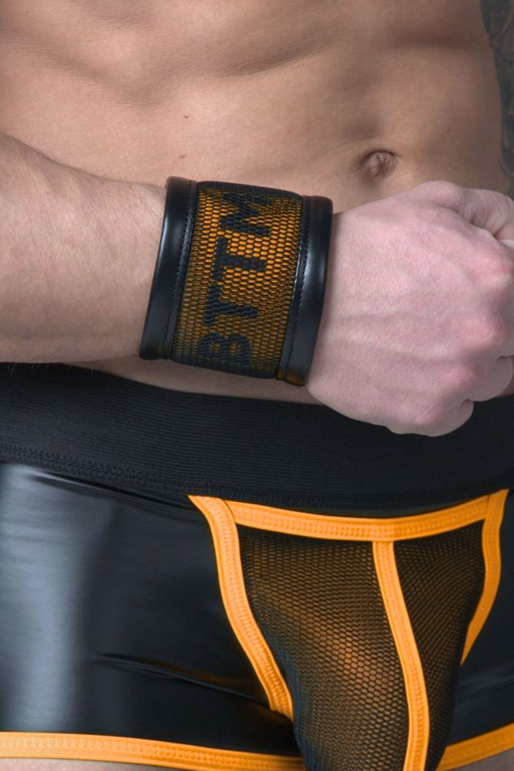 Youngero BTTM Orange Neon. Role Wristband - MAC174-Y1 - Maskulo US NY FL