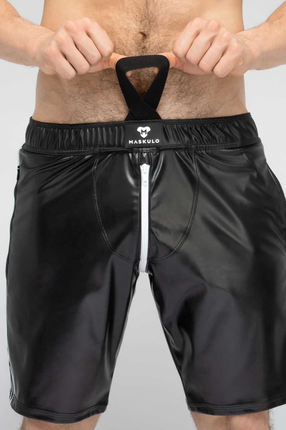 Calavera. Pantalones cortos de fútbol de polipiel. Negro+Blanco 